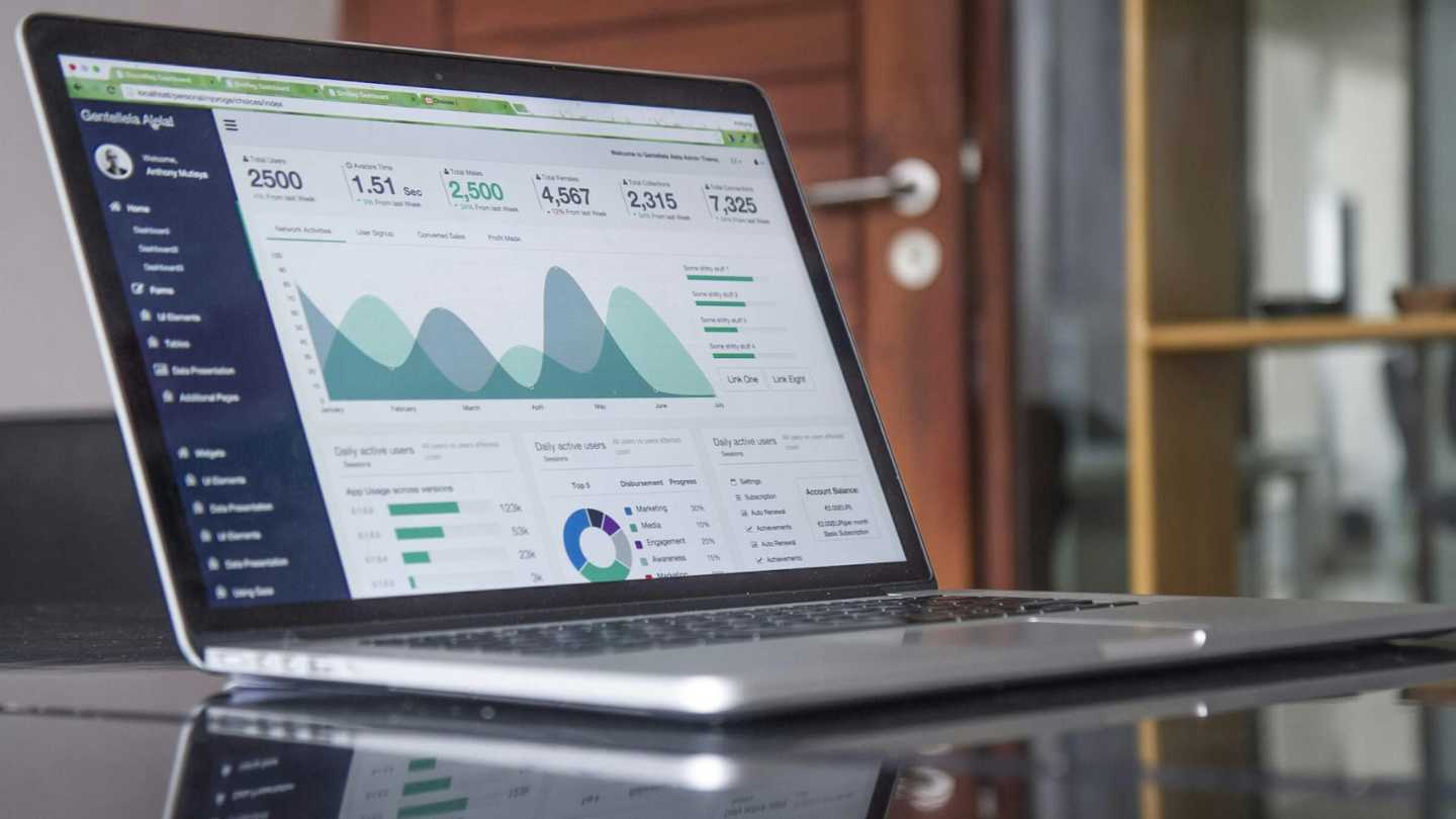 Scaling Your South African Business: 7 Ways How Accounting Services Can Help You Manage Growth - Featured Image